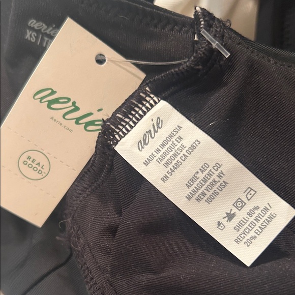 Aerie Classic Black Bikini Top with tie front detail NEW XS - Picture 7 of 8